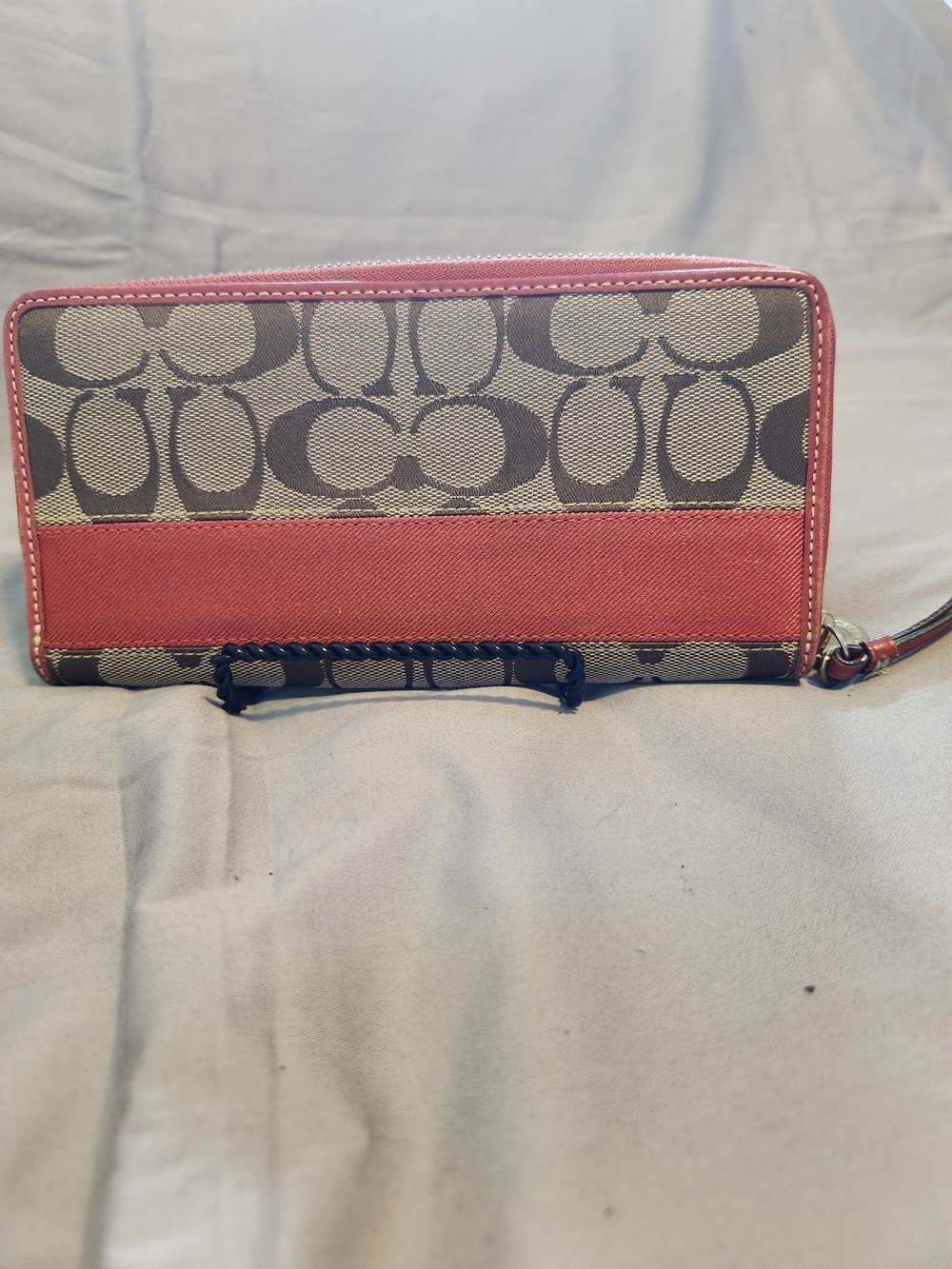 Coach Legacy Signature Stripe Accordion Zip Wallet - Picture 15 of 16